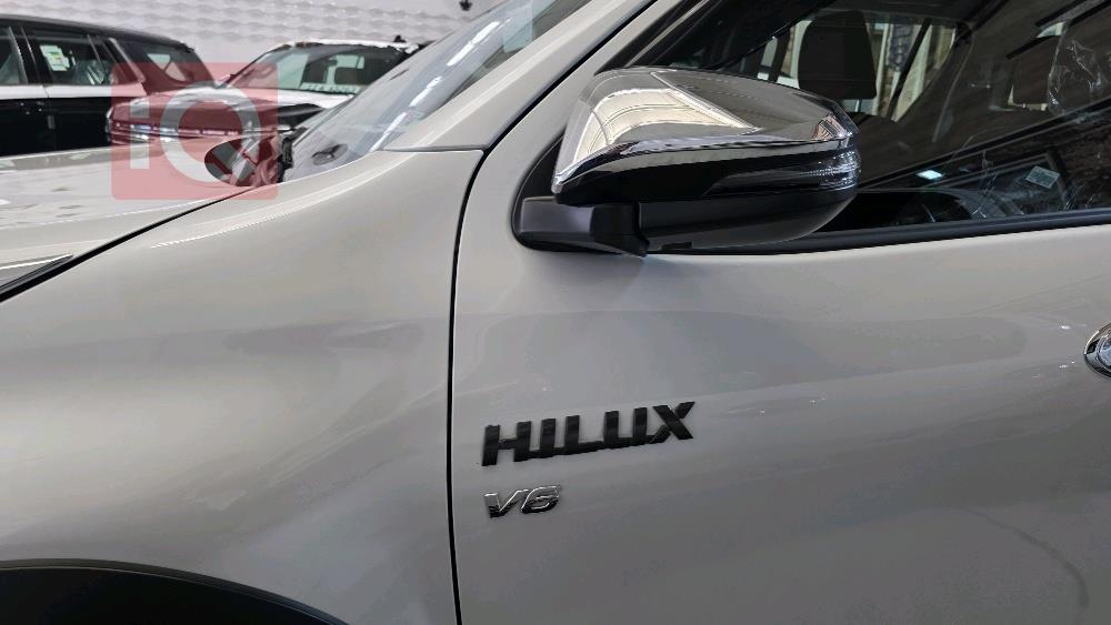 تويوتا هايلوكس